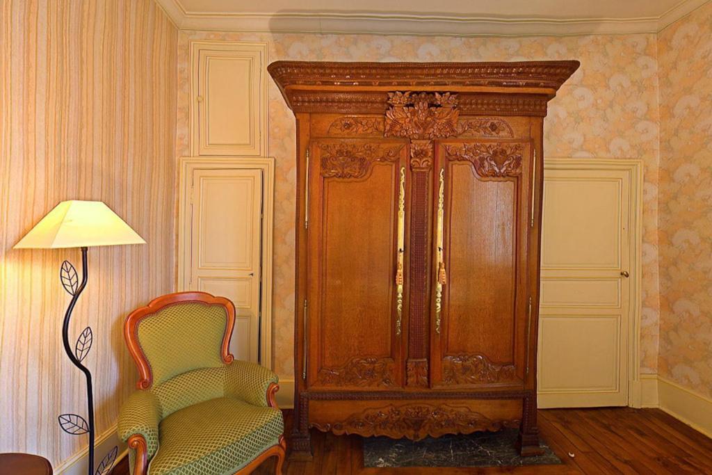 Amphore Du Berry Saint-Amand-Mont-Rond Zimmer foto