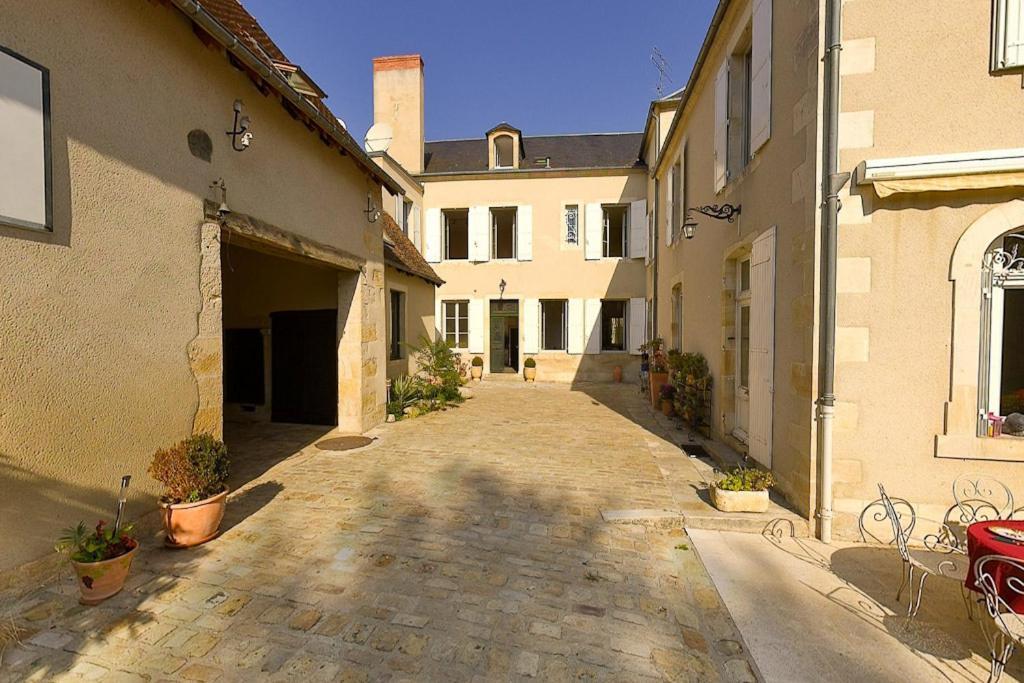 Amphore Du Berry Saint-Amand-Mont-Rond Exterior foto