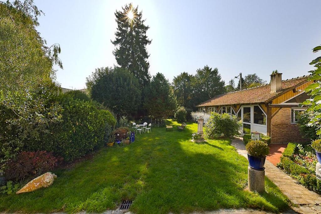 Amphore Du Berry Saint-Amand-Mont-Rond Exterior foto