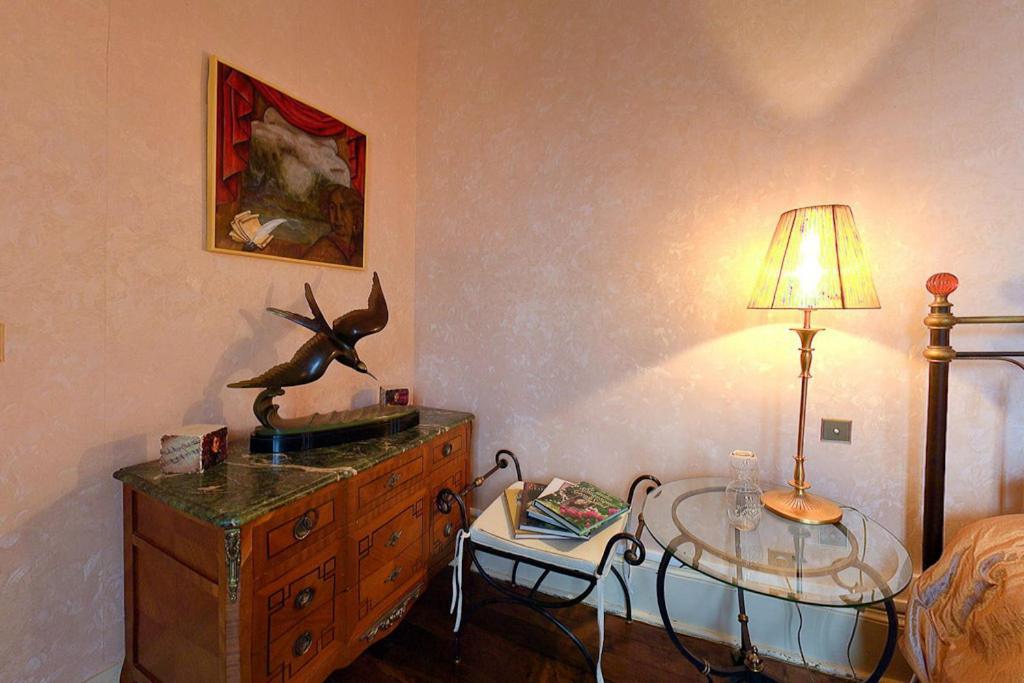 Amphore Du Berry Saint-Amand-Mont-Rond Zimmer foto